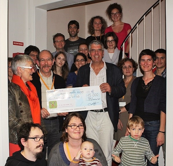 Remise de chèque au labo U 830, Institut Curie, Paris.
